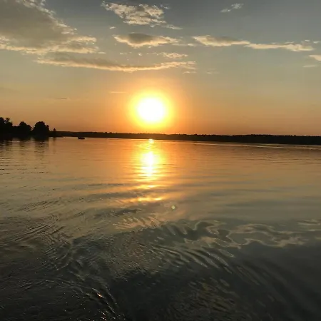 Ботель Hausbooturlaub Hausboot Mieten *