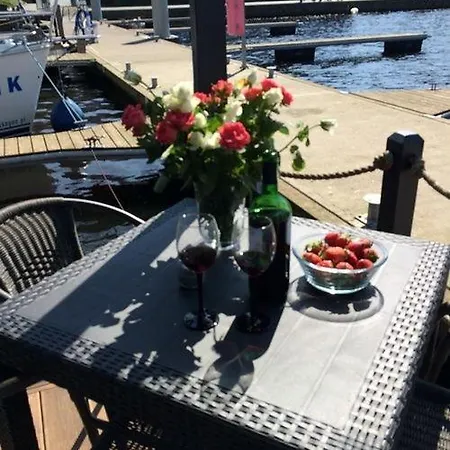 Hausbooturlaub Hausboot Mieten *